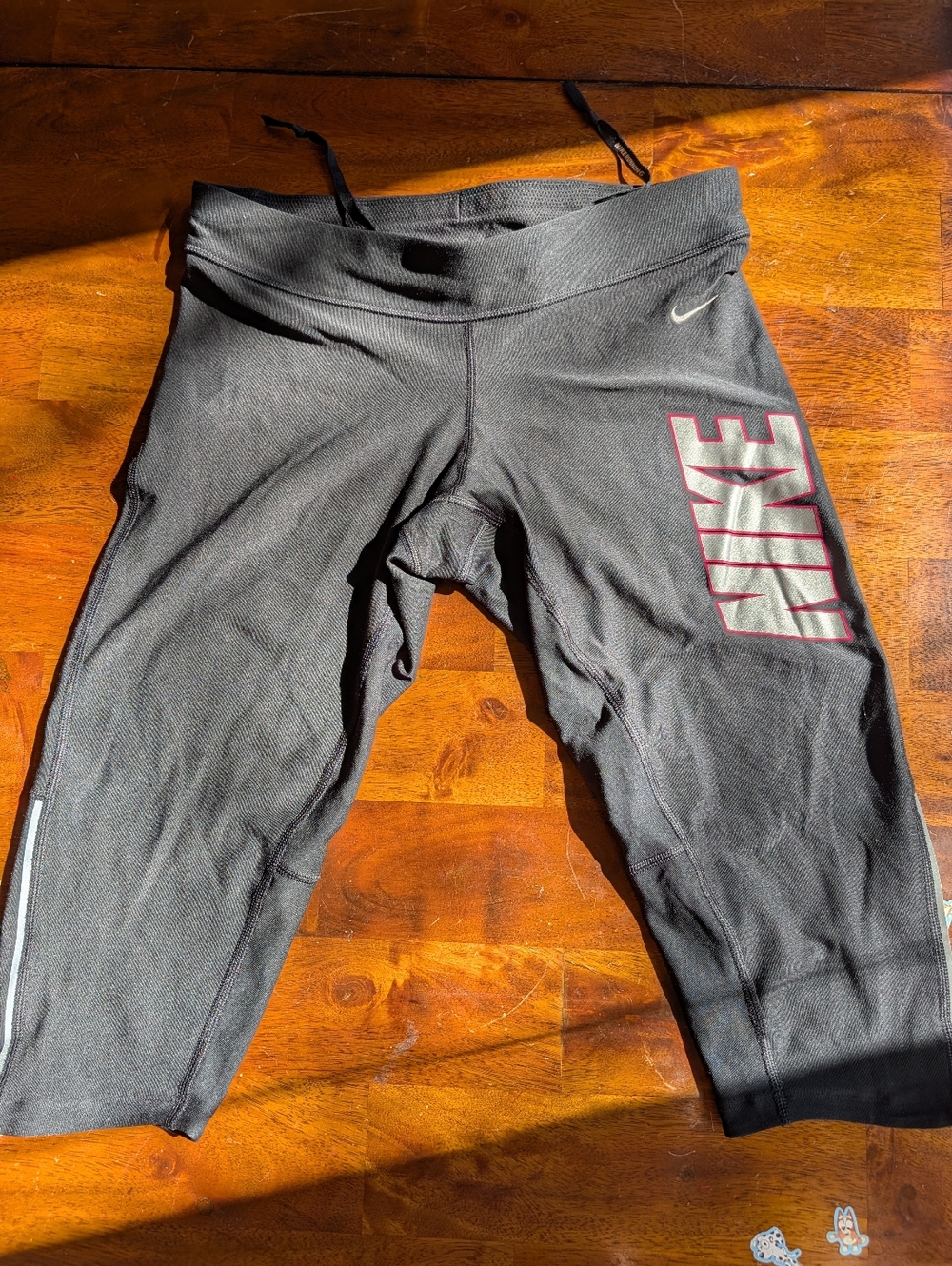 Nike Dri-Fit Bike Shorts With Rear Pocket Women's Size Small